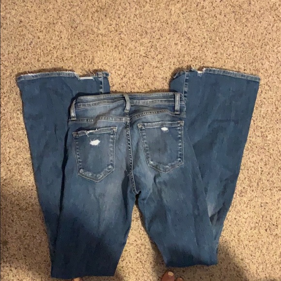 Very cute flying monkey flare jeans - Picture 3 of 3